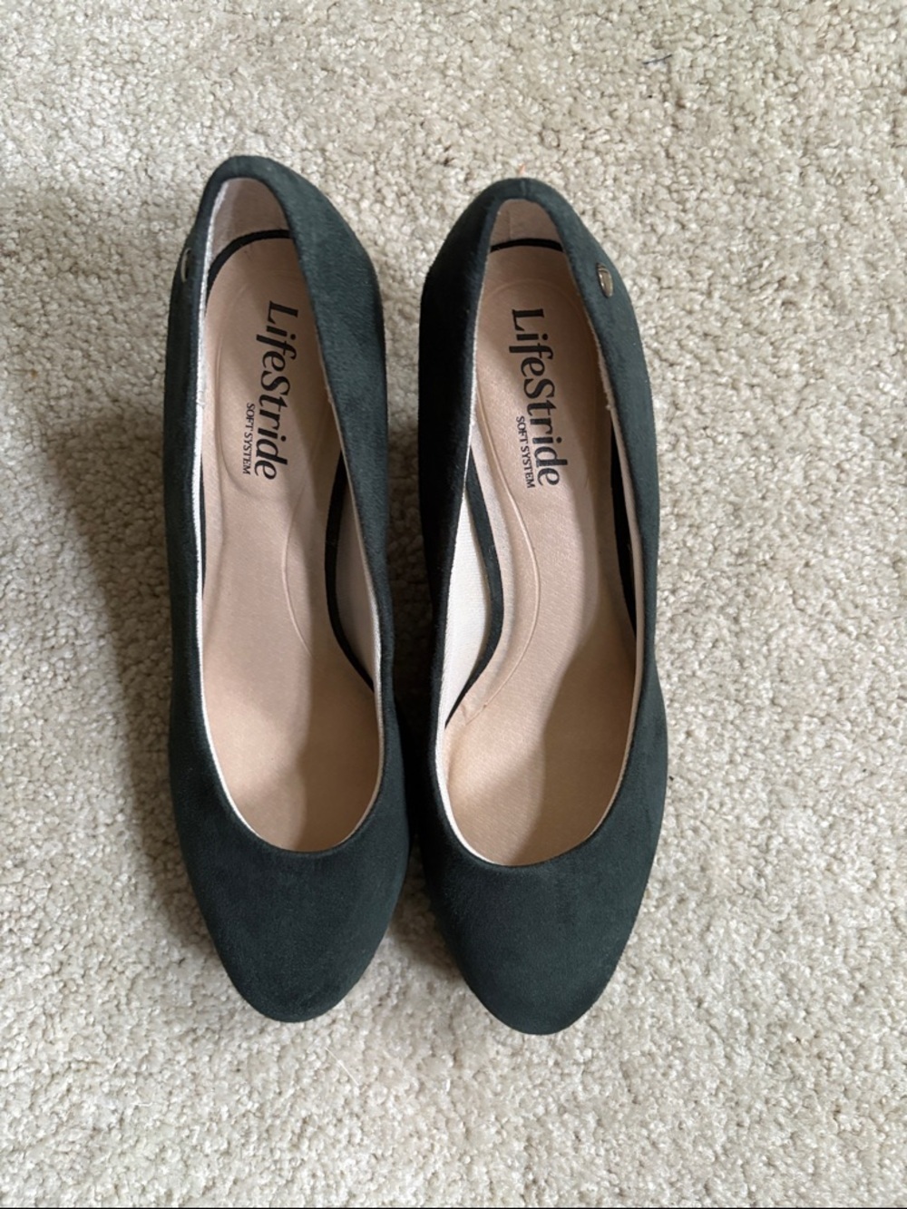 Life Stride Forest Green Faux Suede Mid Heel Pumps-Size 8M - Picture 4 of 12